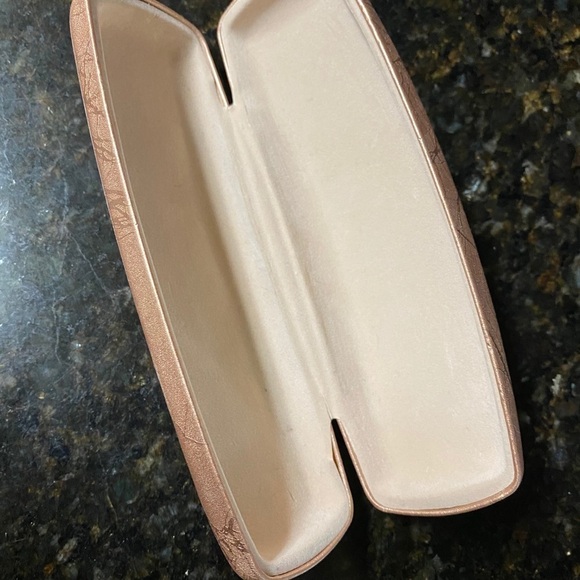 Eyeglass Case - Picture 10 of 10